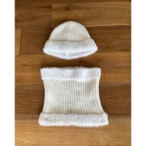 Winter hat scarf set cream faux fur trim soft cozy knit Elegant Glam Festive